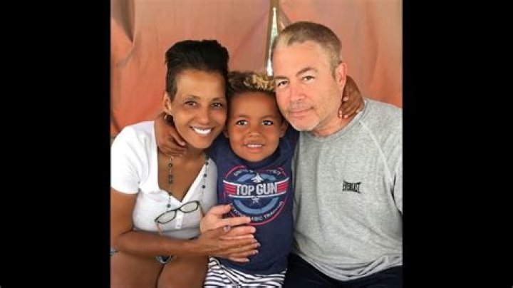 Amber Rose parents selfie proves AmberRose is a white woman! Caucasian