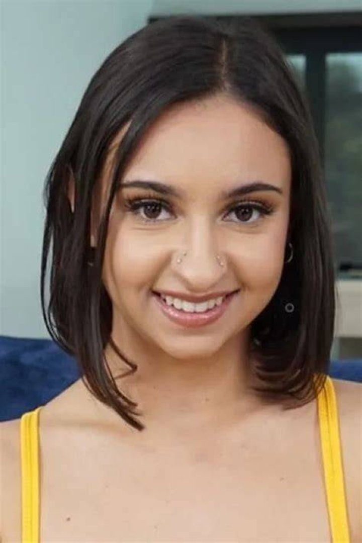 Image of Hailey Rose