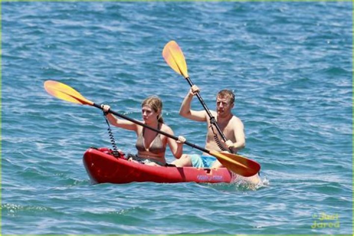 TMZ Photos Of Jennette McCurdy In Hawaii